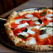 Pizza napolitana vira patrim