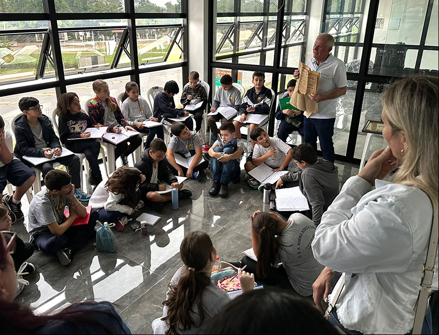 Alunos da Escola Norma M