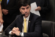 Delegado-geral de SC sofre tentativa de assalto em morro em Florian